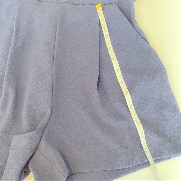 H&M women’s Deep V bow strap detail navy blue open back shorts Romper - size 6 - Picture 14 of 16